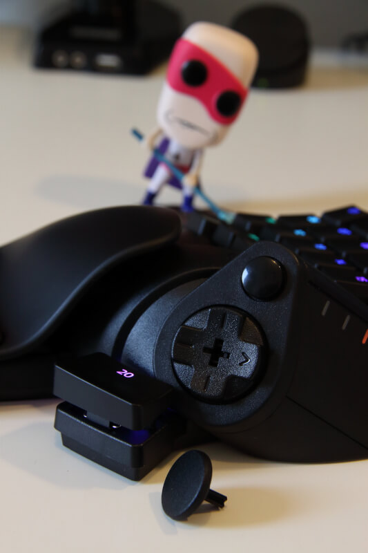 Razer Tartarus Pro D-pad of.JPG